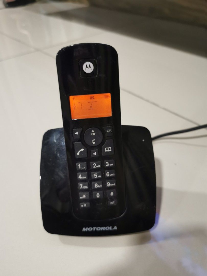 Motorola cordless phone, TV & Home Appliances, Other Home Appliances on Carousell
