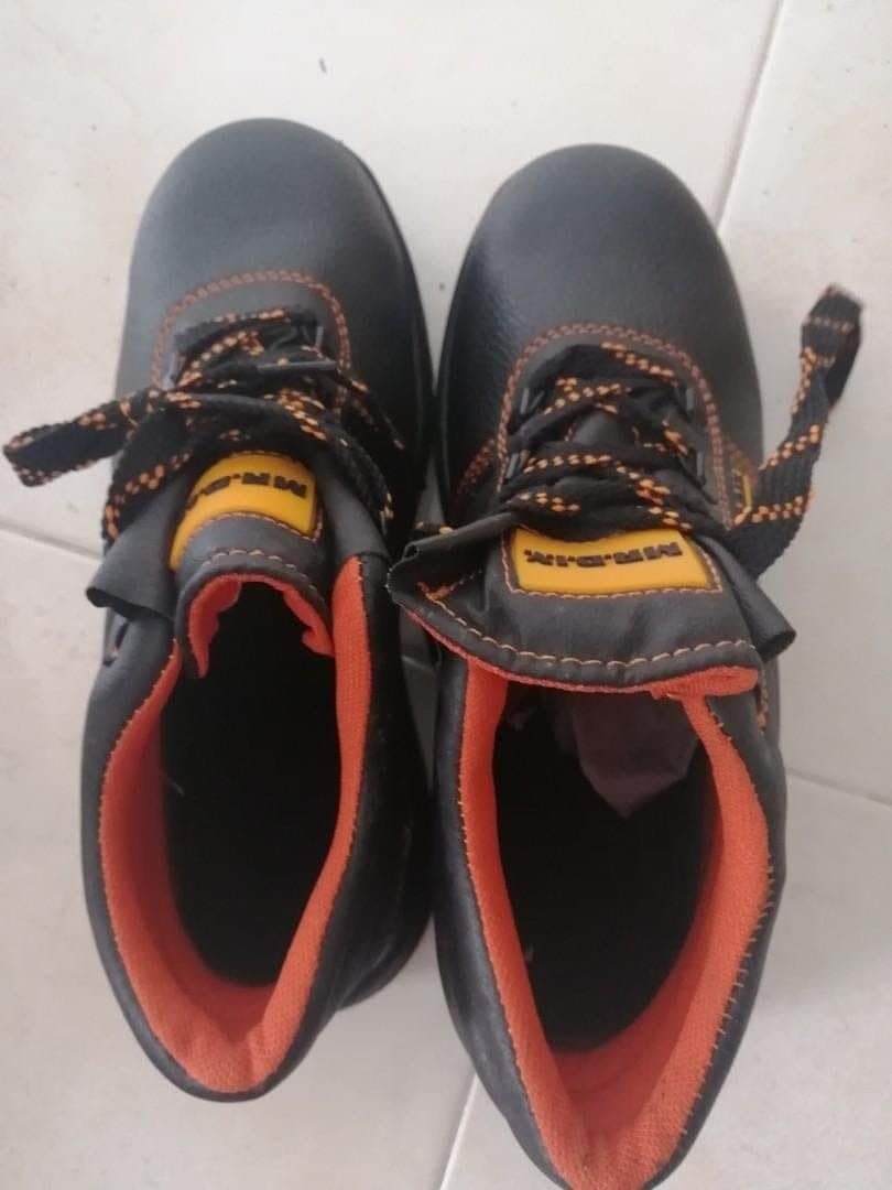 MR DIY. Safety shoe Men s Fashion Footwear Casual shoes on Carousell