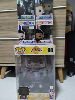 Funko Pop NBA Lebron James 98 La Lakers 10” Inch Purple Jersey