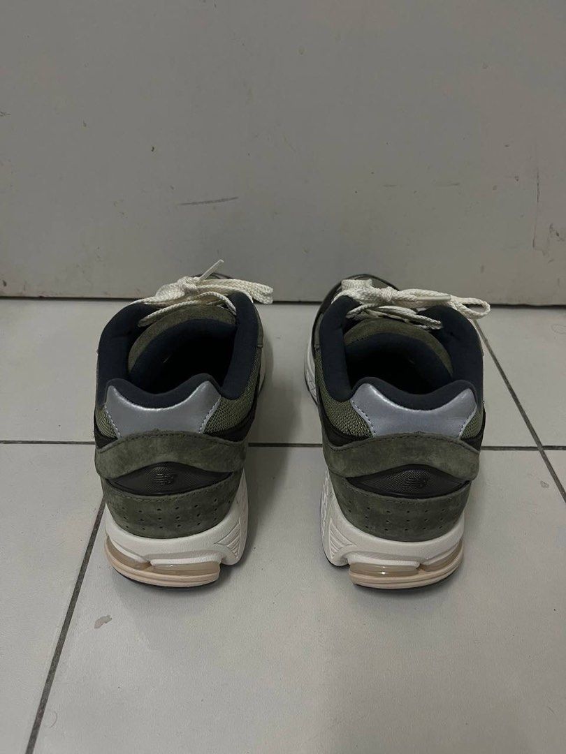 New balance 737 olive store