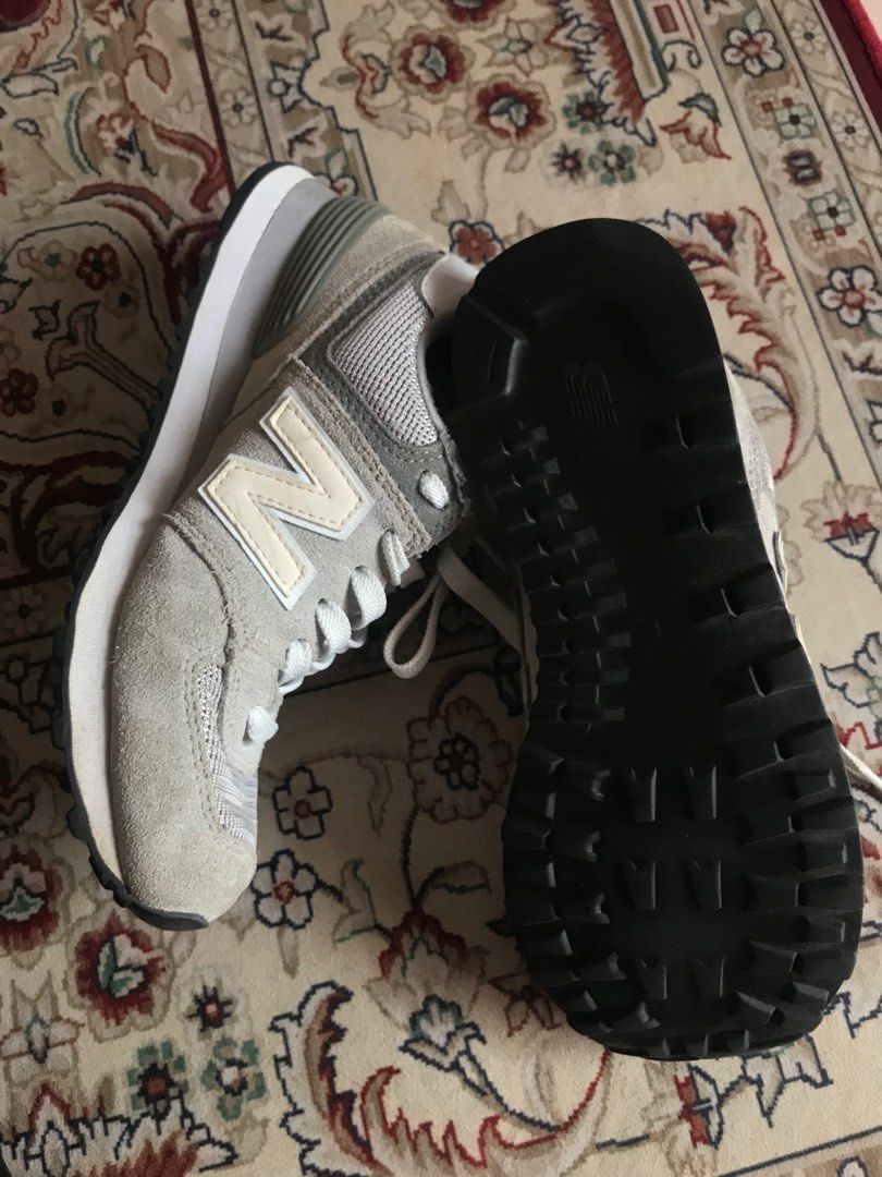 NEW BALANCE 547 Shoes, Women's Fashion, Footwear, Sneakers on Carousell