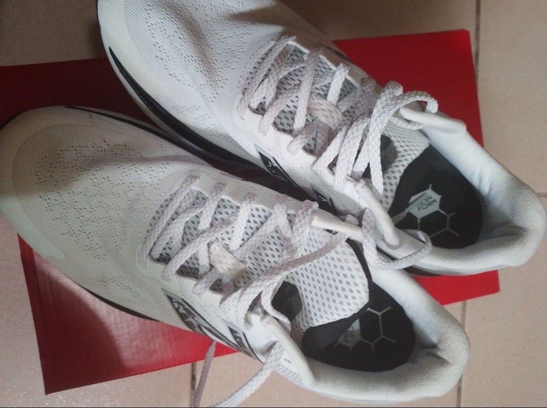 New balance sale 696 silver