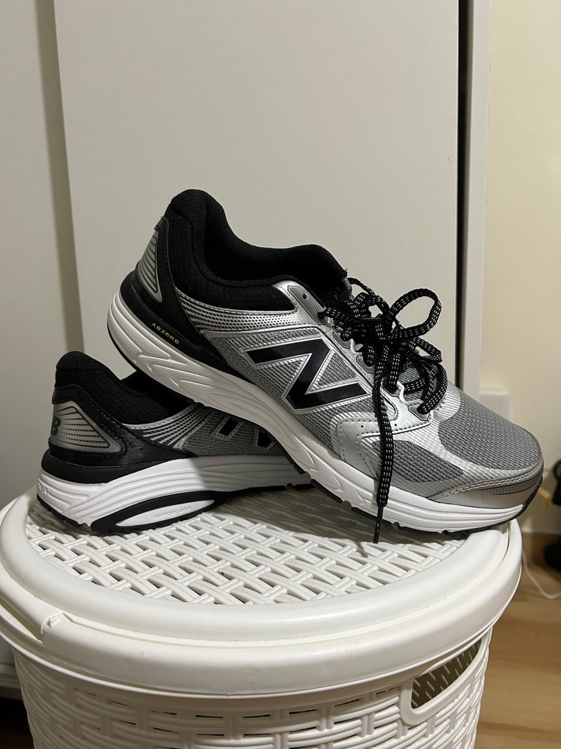 Mens new balance eee outlet