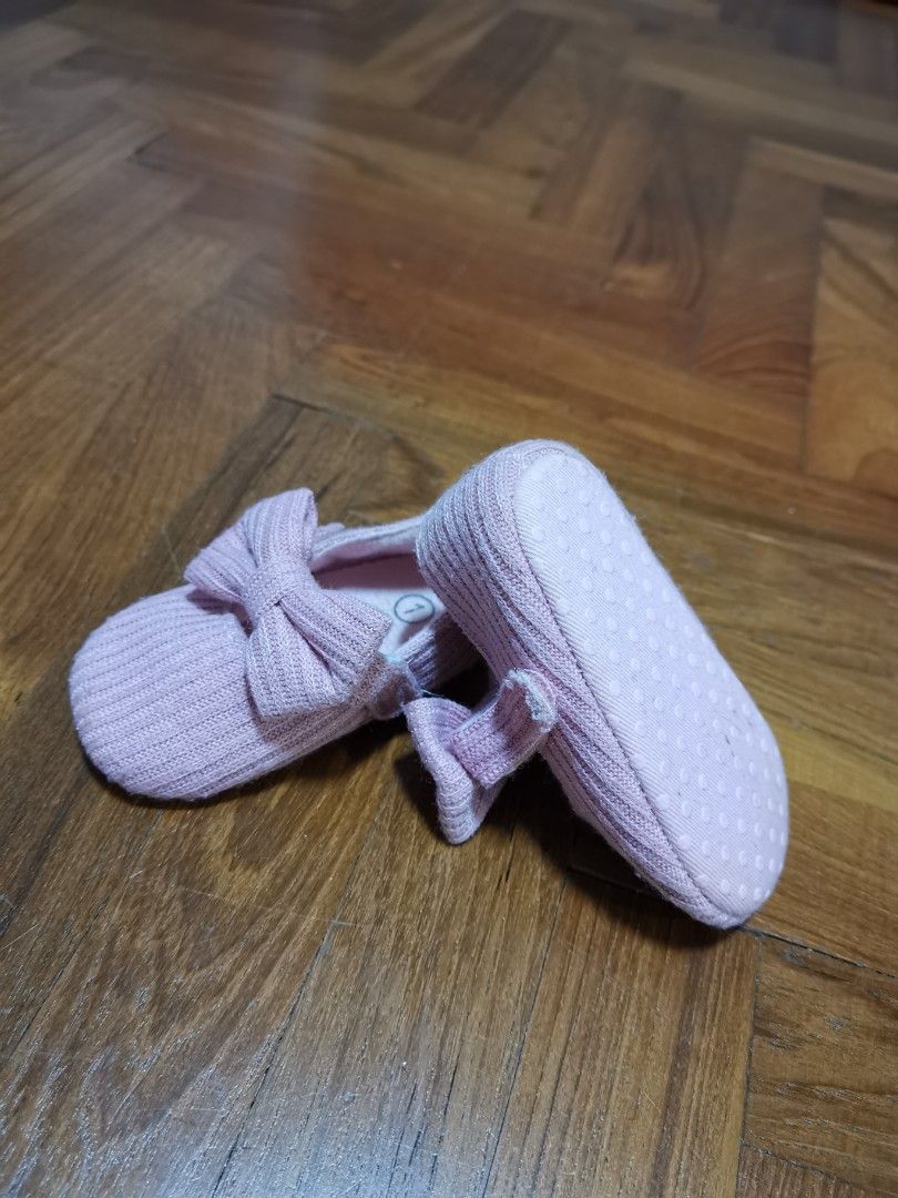 Newborn baby girl outlet slippers