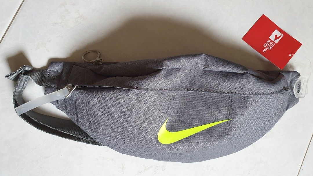 Nike Heritage Waistpack Winterized