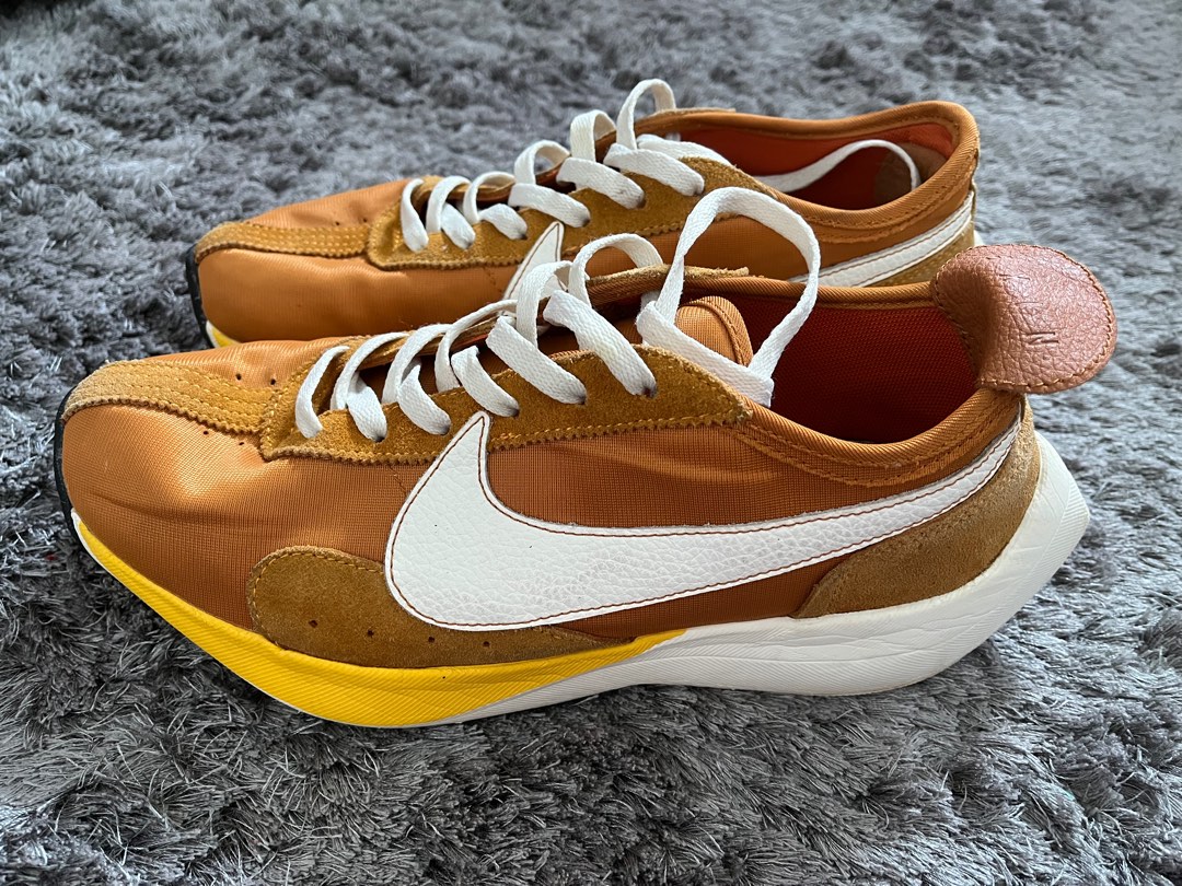 Moon deals racer nike