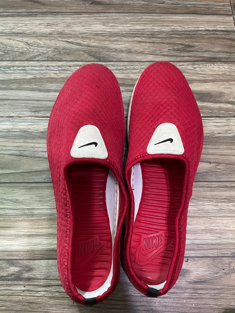 Red nike slip on top