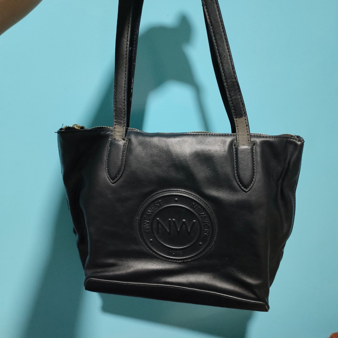 CLN Kiarra Tote Bag (Selling), Women's Fashion, Bags & Wallets, Tote Bags  on Carousell