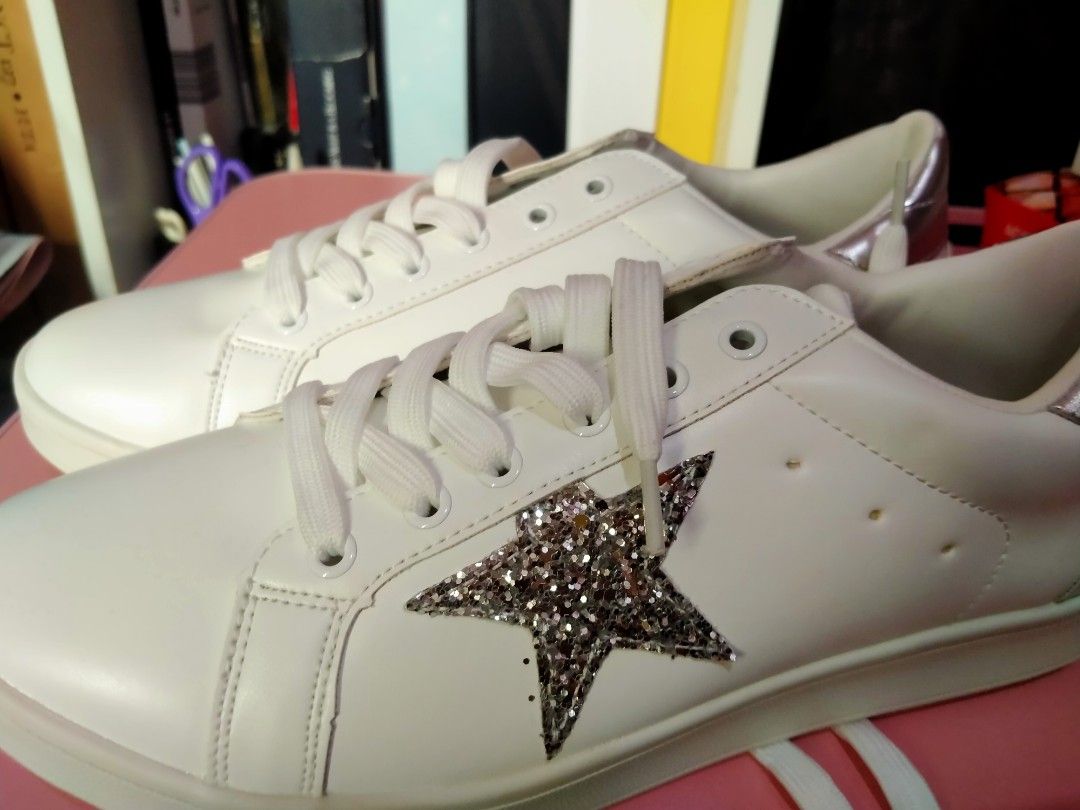 Nose shoes glitter, Women's Fashion, Footwear, Sneakers on Carousell