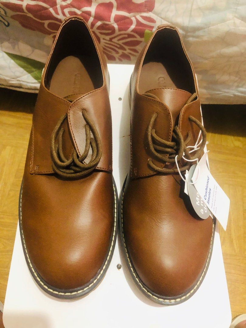 Old navy shop leather shoes