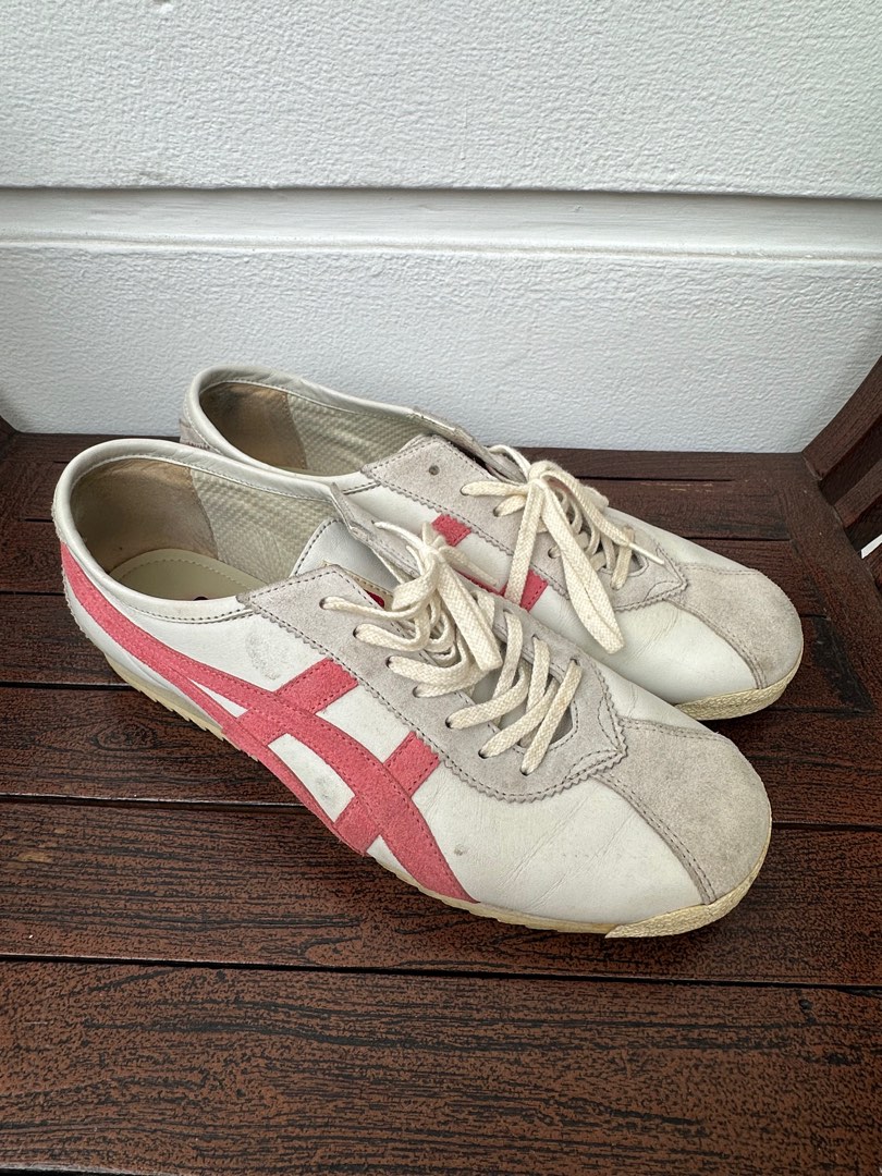 onitsuka pink shoes