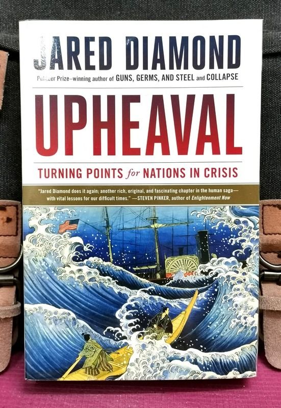 Diamond　Upheaval》Jared　Countries　Certain　Explores　PAPERBACK　In　Moments　Points　Nations　Successfully　DECKLE-EDGE　UPHEAVAL　PRELOVED　How　Crisis,　National　Turning　Navigated　The　Have　for　Through　Concept　ORIGINAL　Crises　of　Of