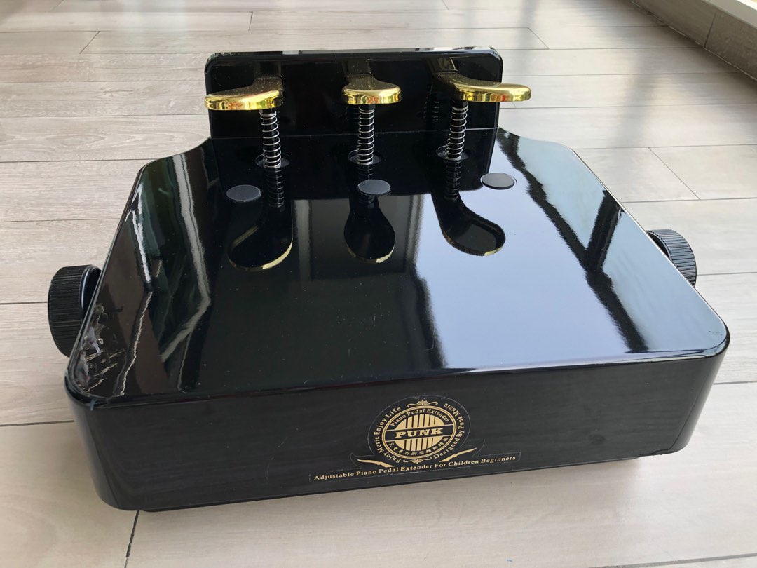 Piano pedal extender, Hobbies & Toys, Music & Media, Music Accessories