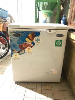 Preloved freezer box bukaan atas frigigate