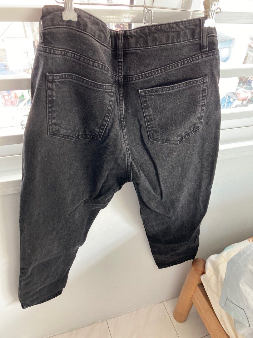 H&m store carrot jeans