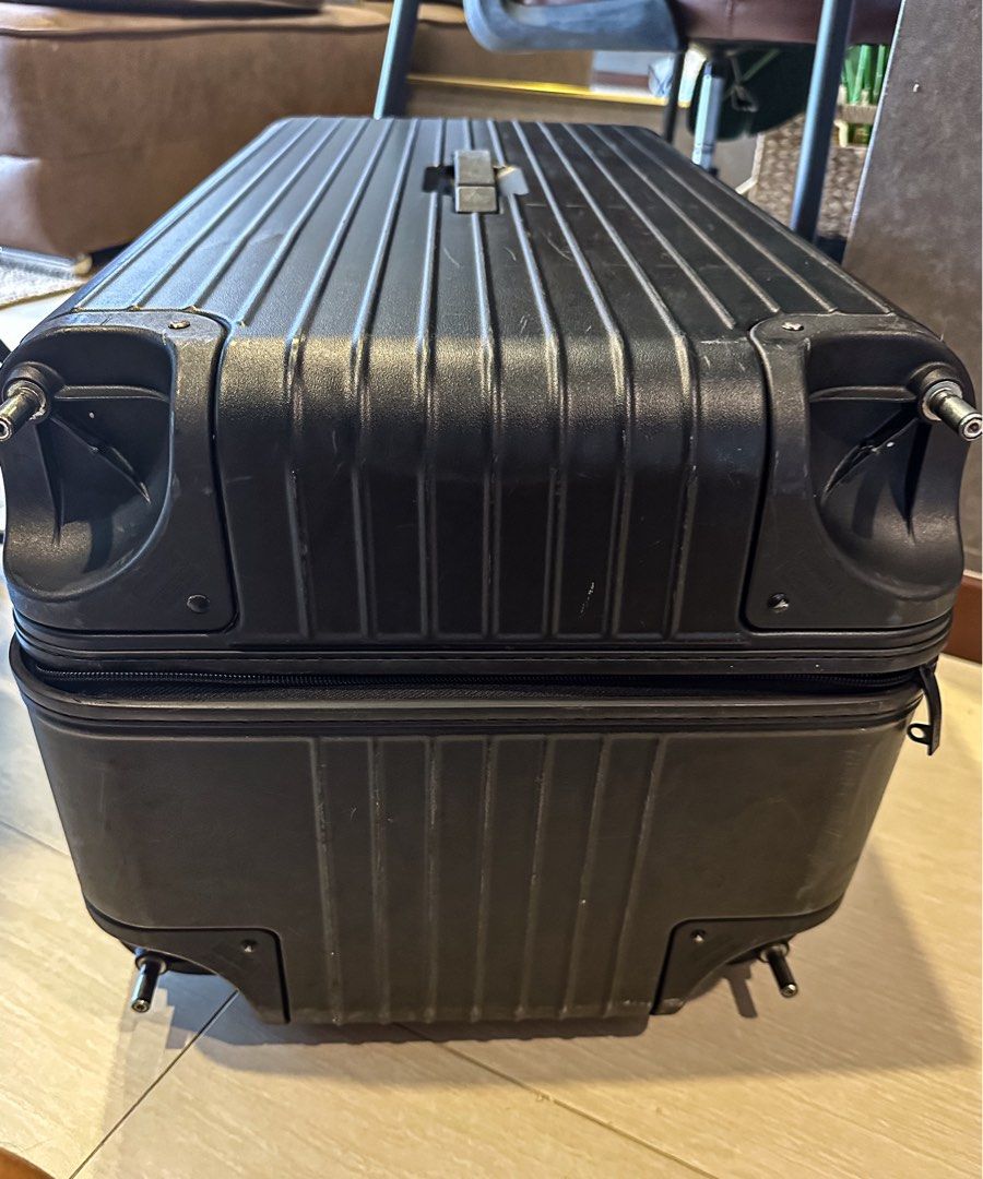 Rimowa salsa hotsell sport