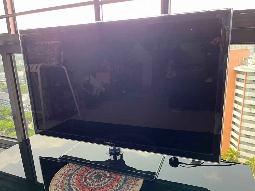 Samsung TV 40 inch, TV & Home Appliances, TV & Entertainment, TV on ...