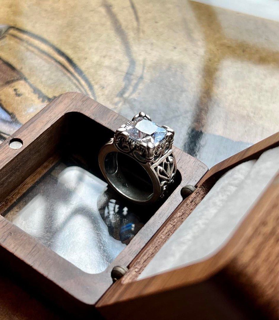 Silpada discount uptown ring