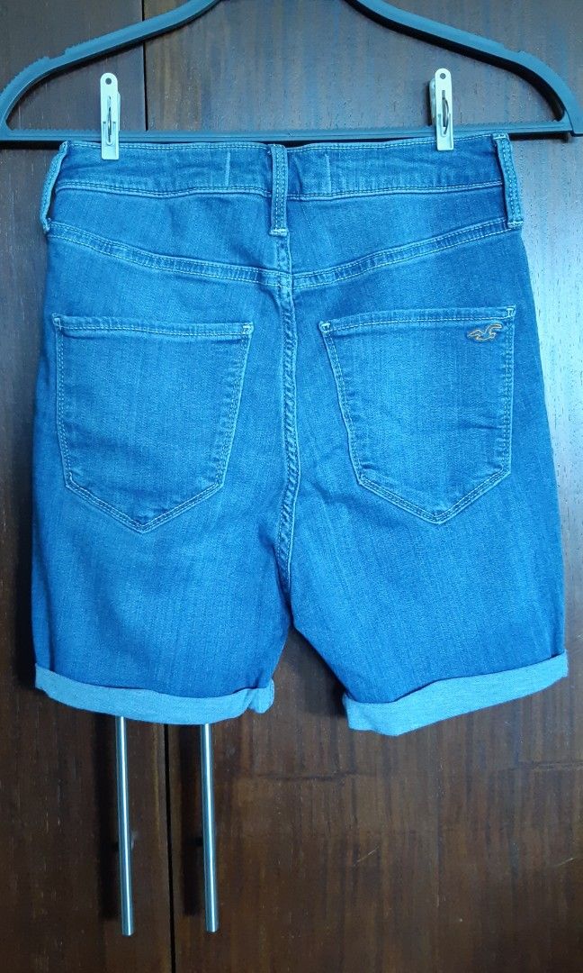 Hollister short jeans length store
