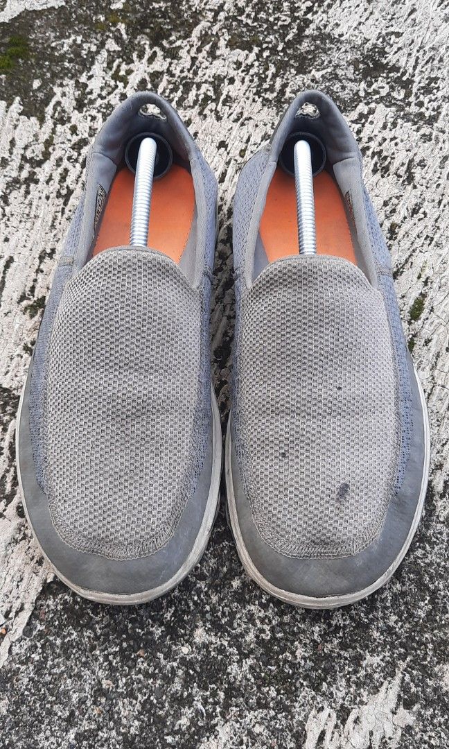 Skechers Go Walk 2 Original Grey Fesyen Pria Sepatu Sneakers
