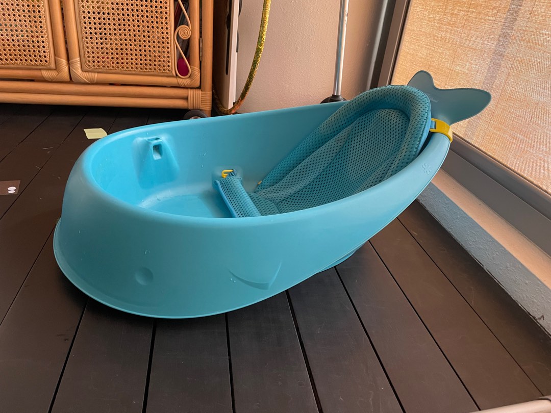 Skip Hop whale baby bathtub, Babies & Kids, Bathing & Changing, Bathtub