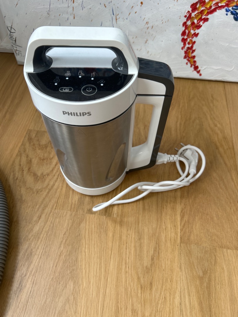 Soup maker and blender, Furniture & Home Living, Kitchenware