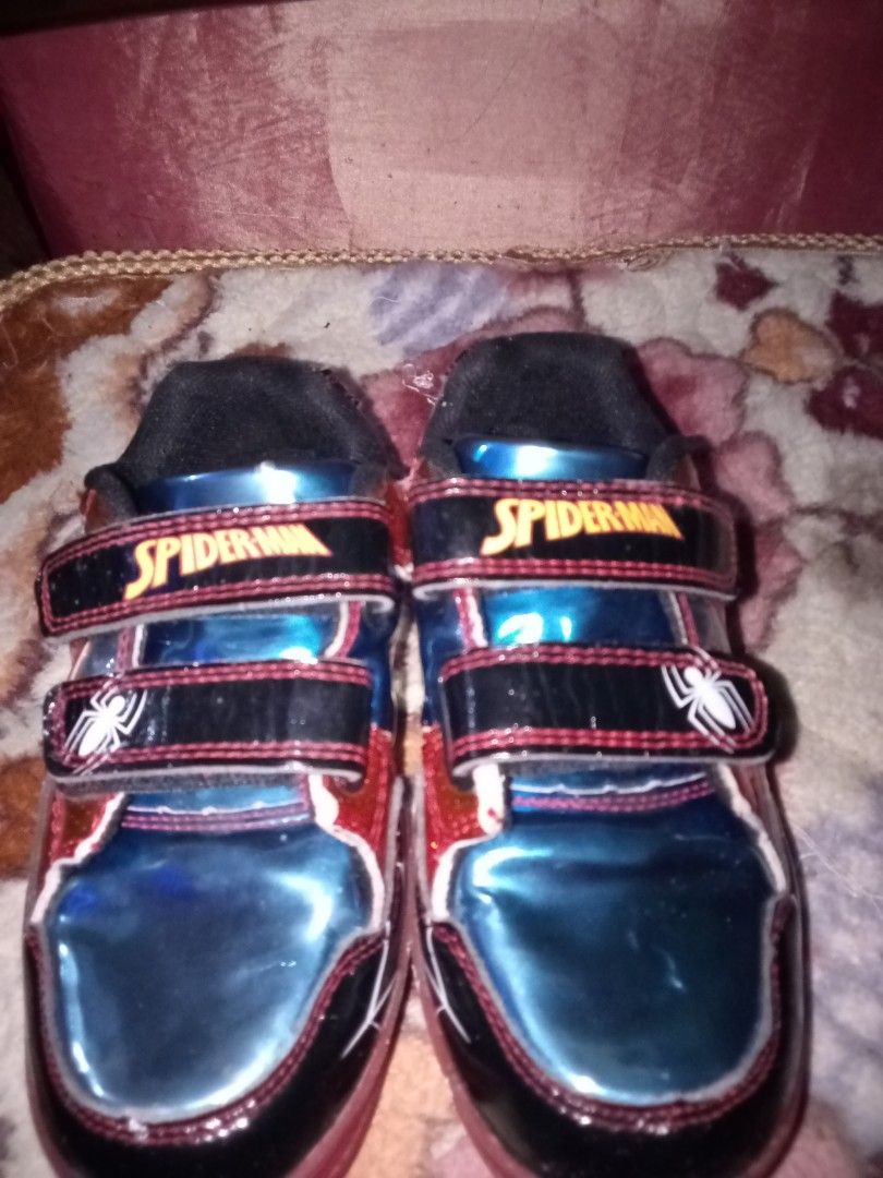 Spiderman baby shoes (Marvel) (Category: Babies & Kids Fashion) located in Manila. Submitted by plebi0808 (Listing ID 1260178943, Image 1). Description: Spiderman shoes for your baby boy. 100% original. Walang box kaya mura na lang pwede tawad hanggang 250 lang po. Size:28.