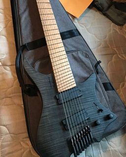 (Category: ) located in . Submitted by vanillasiren (Listing ID 1260143794, Image 1). Description: .