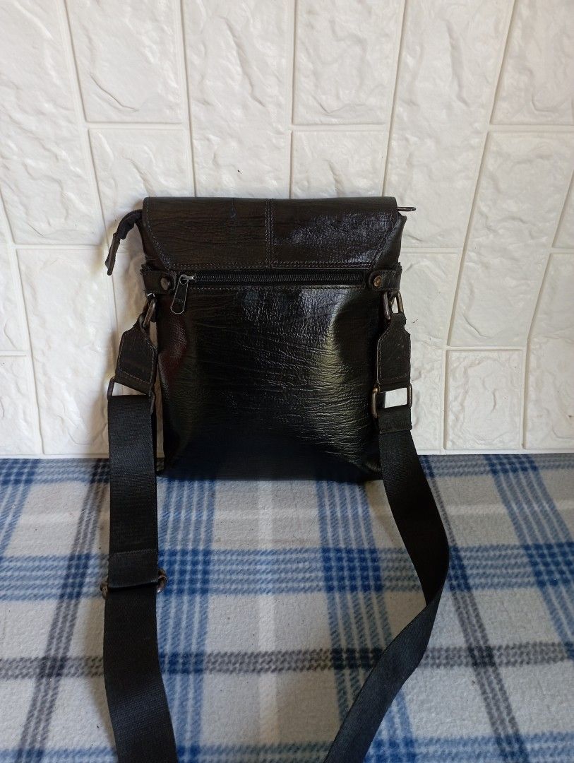 Tas sling pria kulit asli ala mont blanc, Fesyen Pria, Tas & Dompet