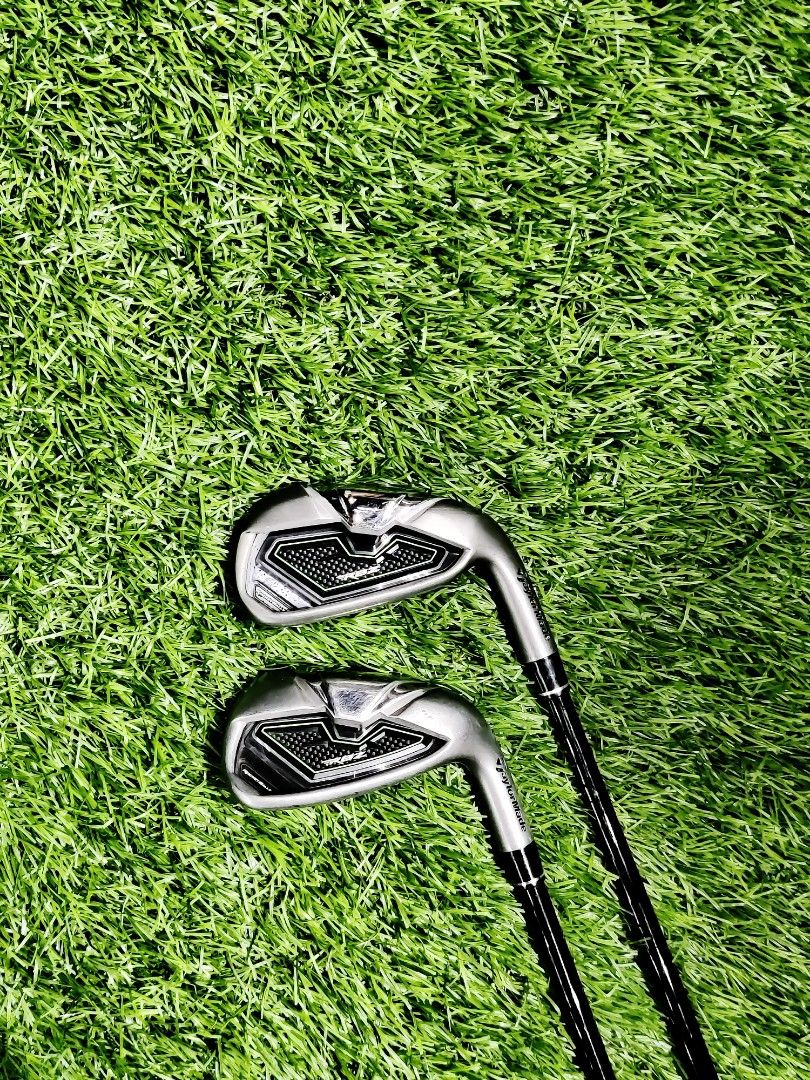 TaylorMade RBZ Iron 7 & Pitching Wedge, Sports Equipment, Sports