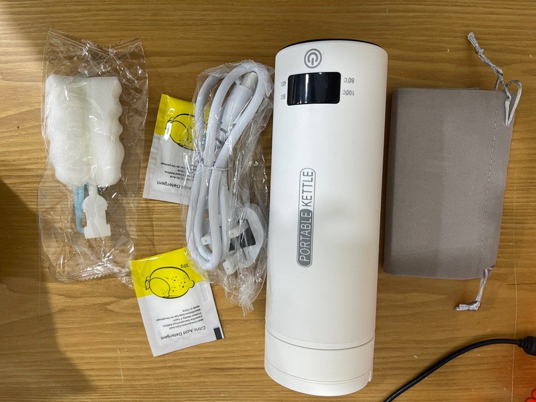 Travel kettle with 3 pin plug, TV & Home Appliances, Kitchen Appliances