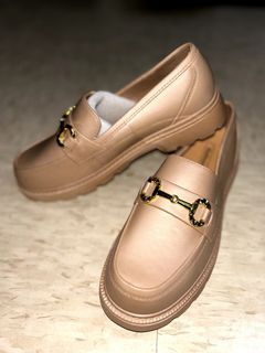 TRENDING JELLY SHOES SIZE 38(BEIGE) FOR P100 ONLY