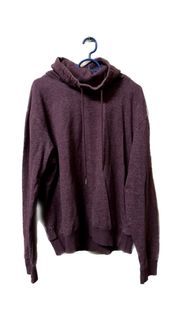 Turtleneck sweatshirt