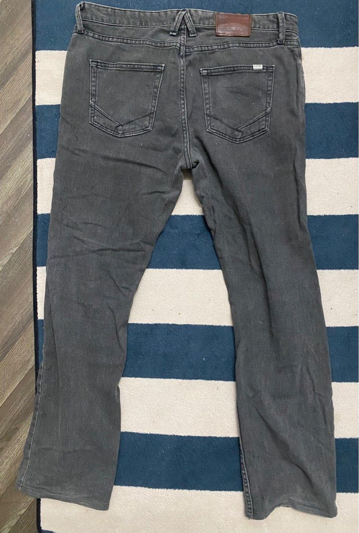 Vans store grey jeans
