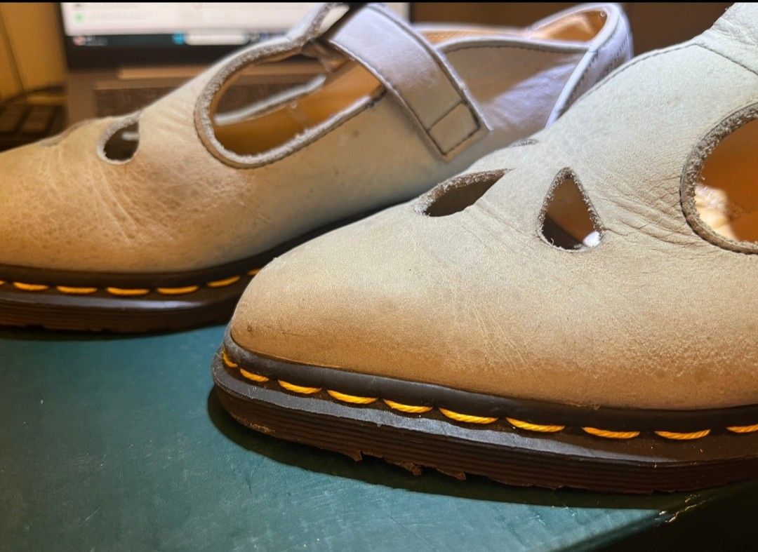 Are mary jane hot sale shoes in style 219