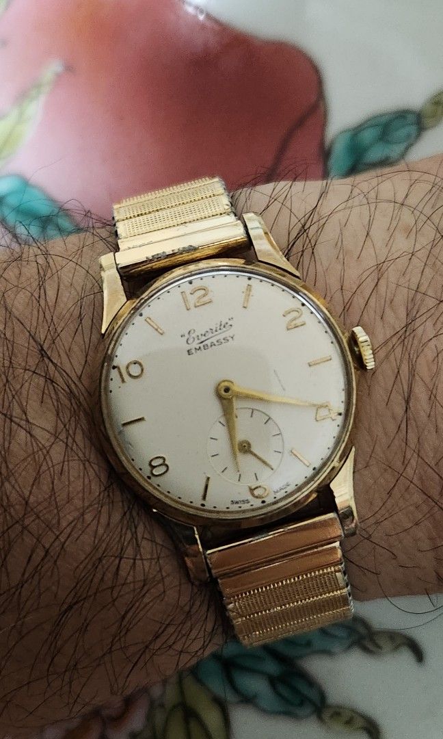 Everite discount gold watch