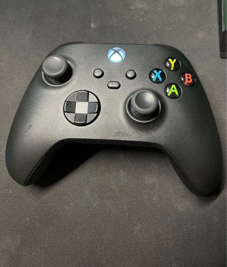 Xbox controller with rechargeble battery port, Video Gaming, Gaming