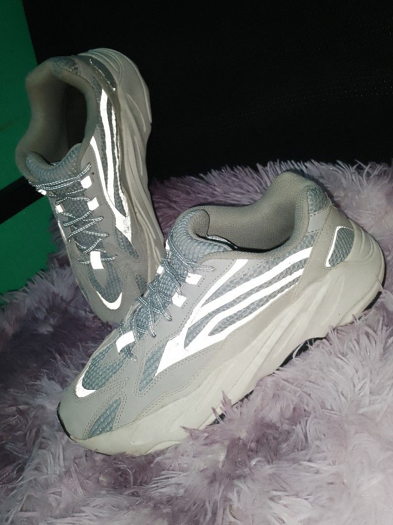 Yeezy Boost 700 v2 Static, Men's Fashion, Footwear, Sneakers on