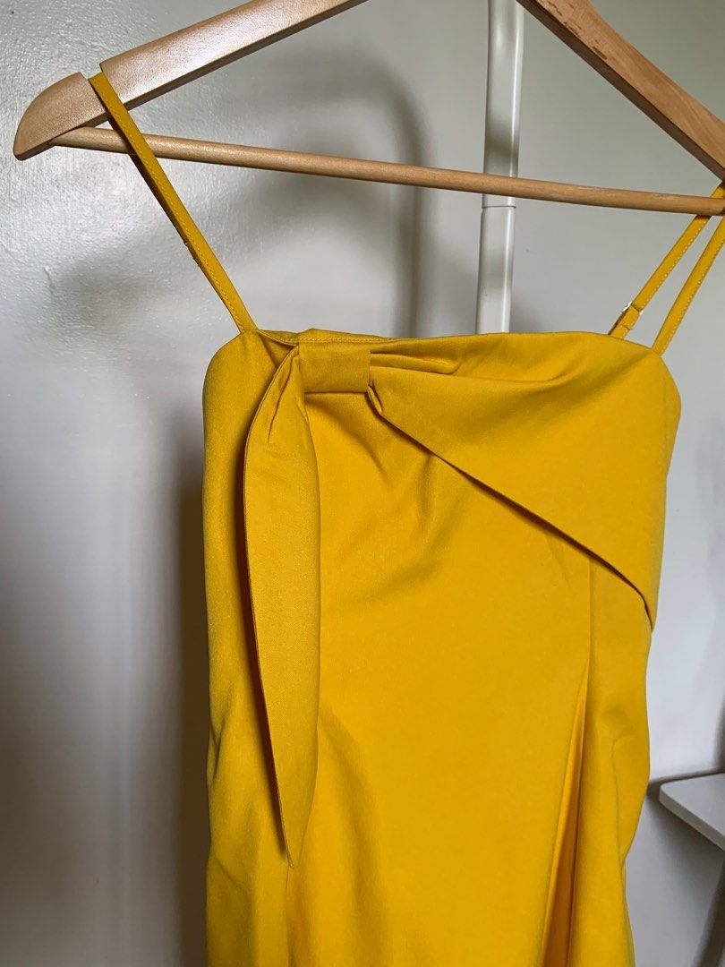 Yellow Dress (Category: Dresses) located in Caloocan City. Submitted by hellodeco (Listing ID 1260181845, Image 3). Description: Yellow Dress Size: Small Exact color at the last photo.