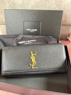 YSL Key Case/Key Holder 鎖匙包 Yves Saint Laurent, 名牌, 手袋及銀包- Carousell