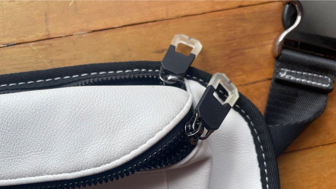 Zara white belt bag