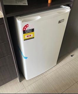 126L BAR FRIDGE FOR SALE!!!