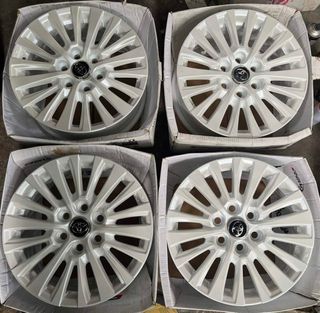 17” Toyota design White code 5168 mags 6Holes pcd 130 For New Grandia Elite 2022 fitment bnew FREE