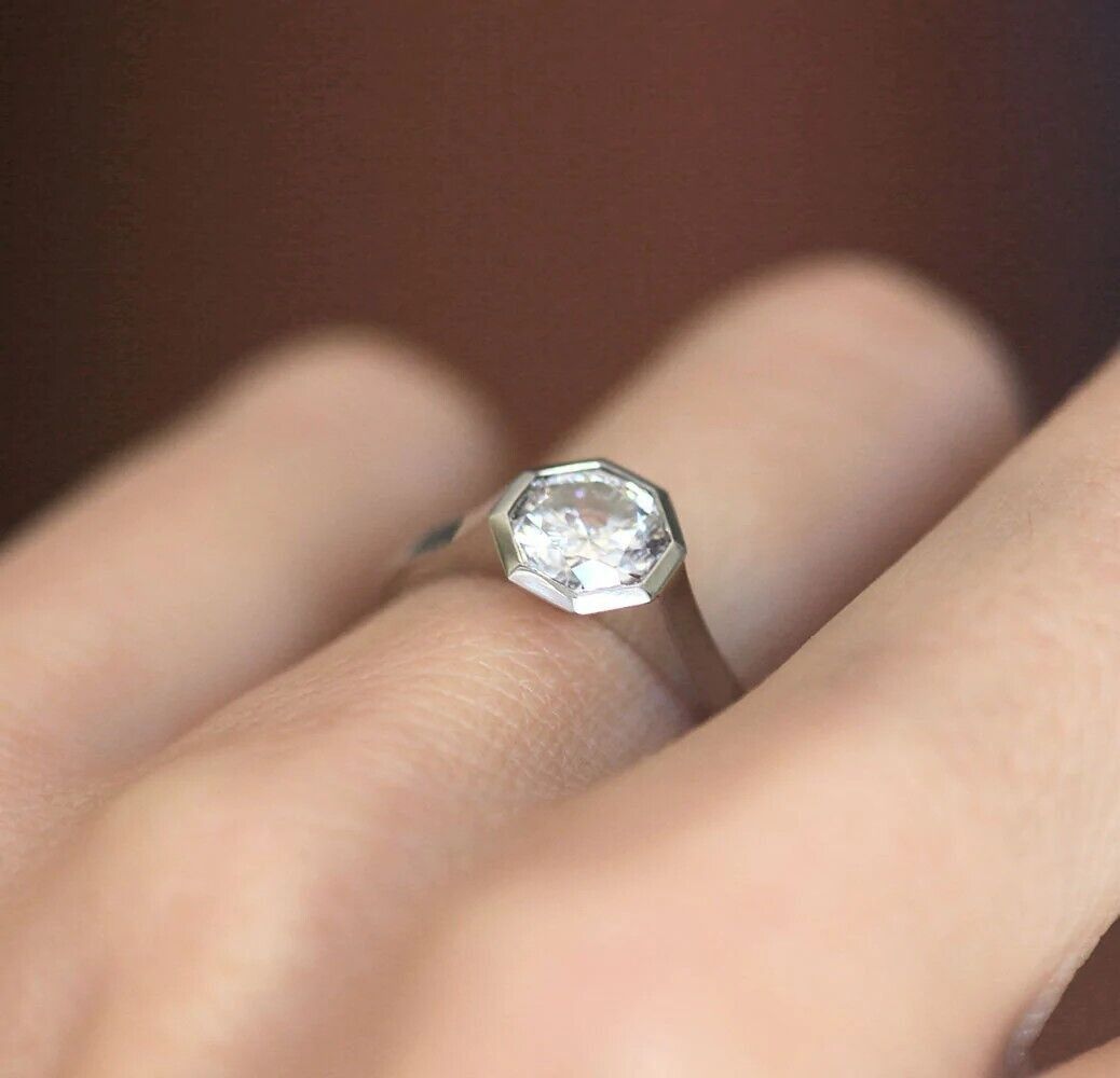 Vvs wedding band top