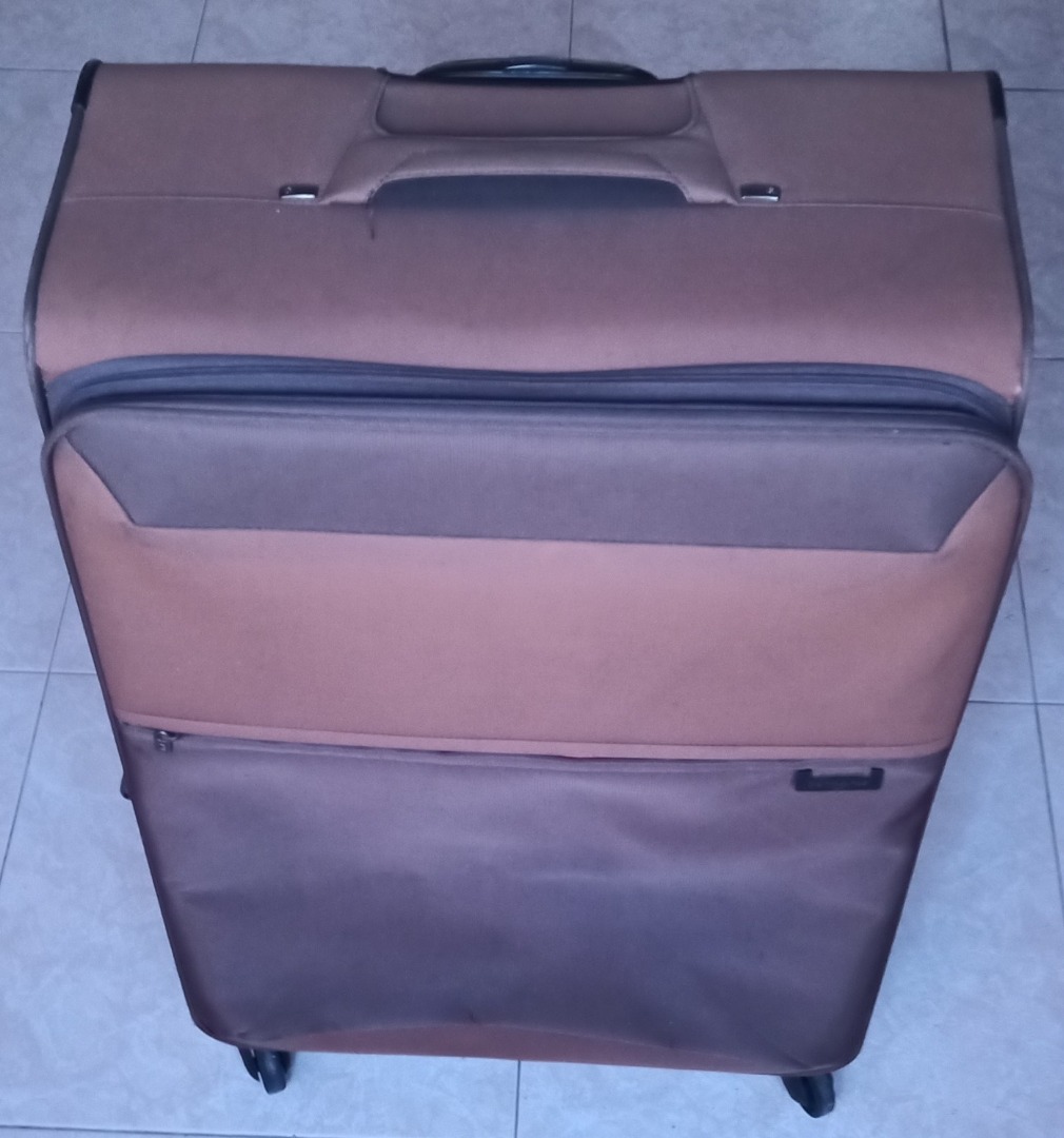 30" Samsonite Luggage Bag, Hobbies & Toys, Travel, Luggage on Carousell