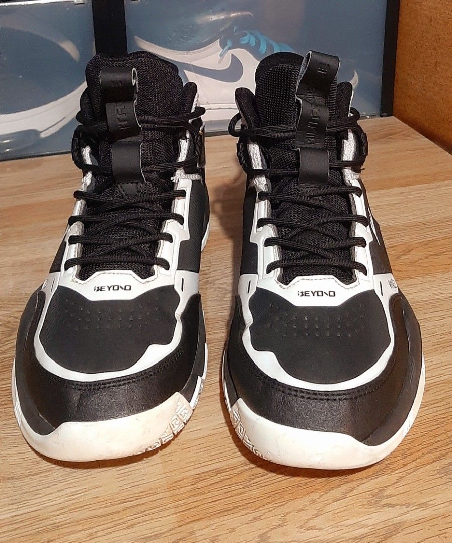 9.5 basketball shoes sales