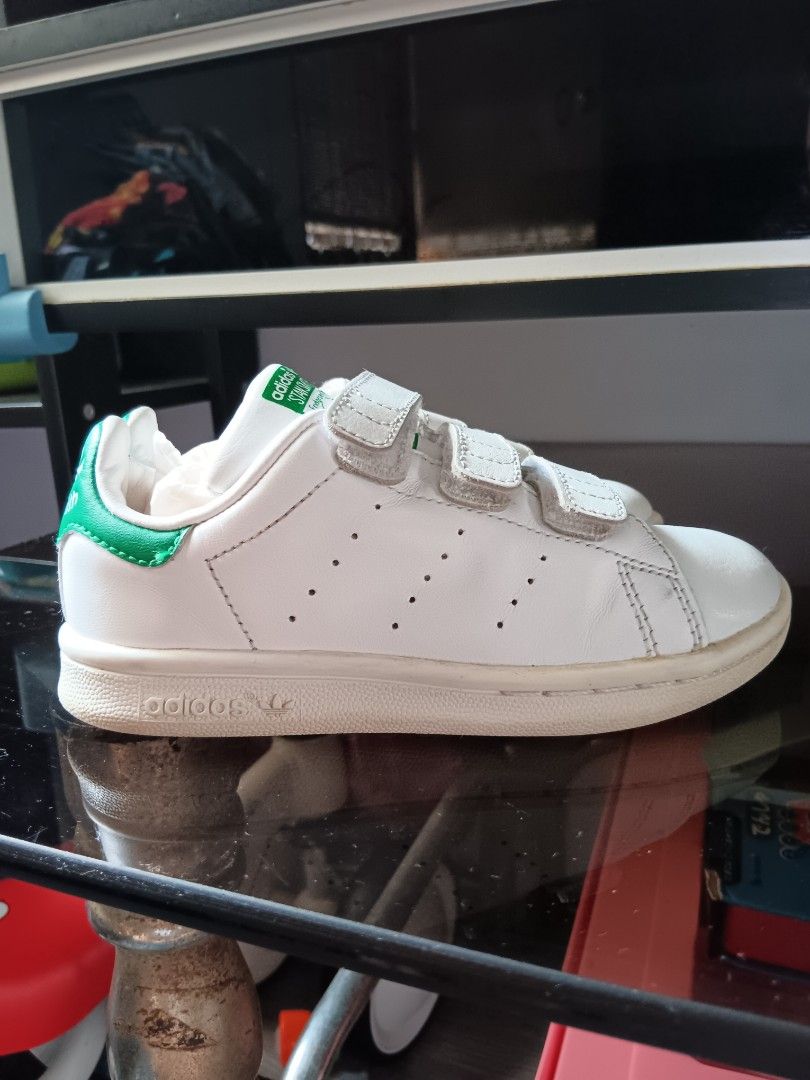 Stands smith adidas hotsell