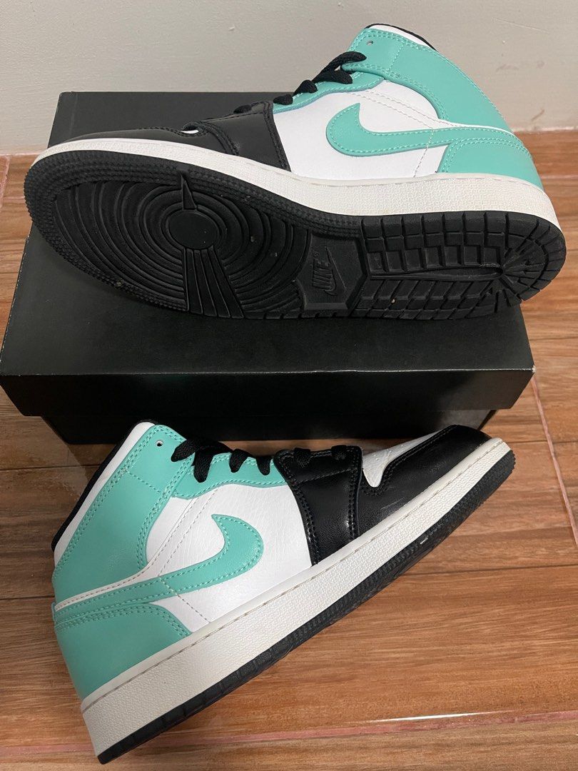 jordan 1 mid igloo on feet