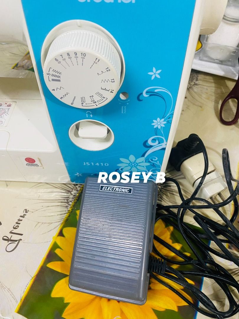 BROTHER PORTABLE FREEARM SEWING MACHINE JS1410, TV & Home Appliances