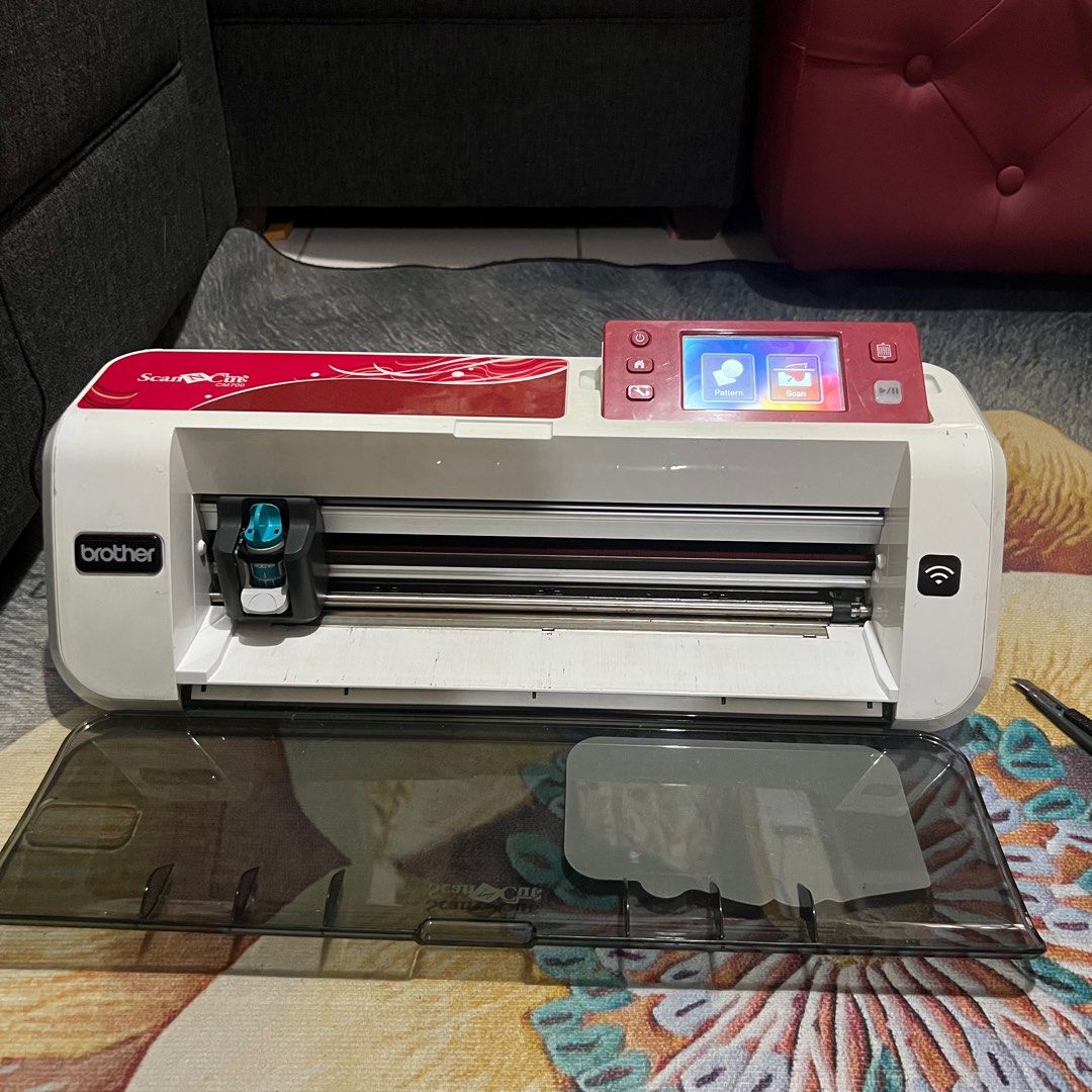 Brother Scan N Cut CM700, Hobbies & Toys, Stationary & Craft, Craft ...